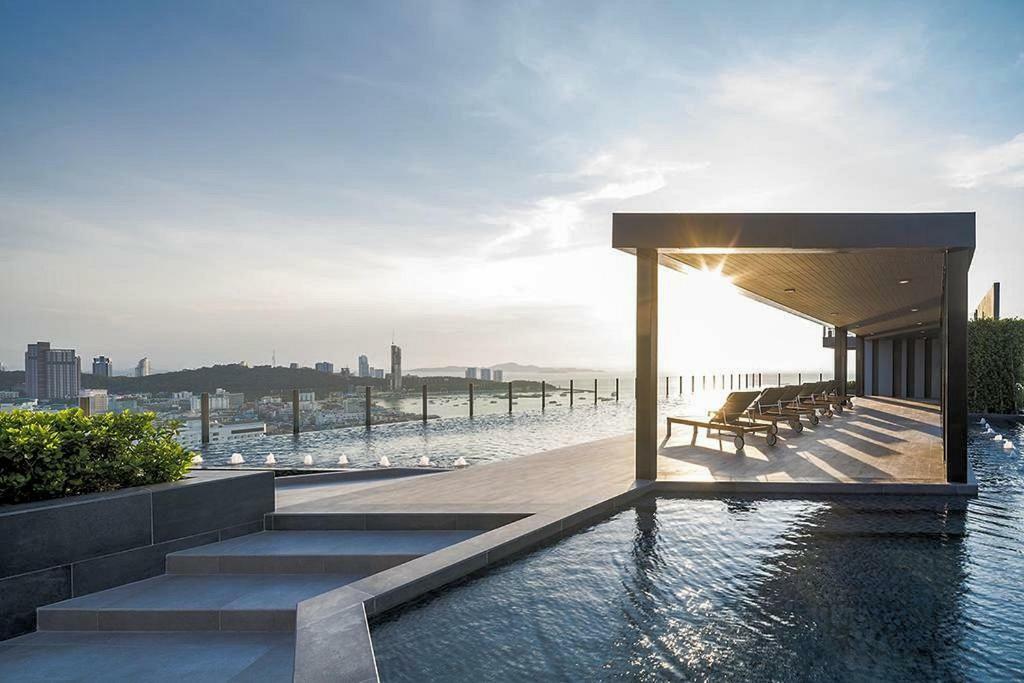 The Base Central Pattaya By Pattaya Holiday エクステリア 写真